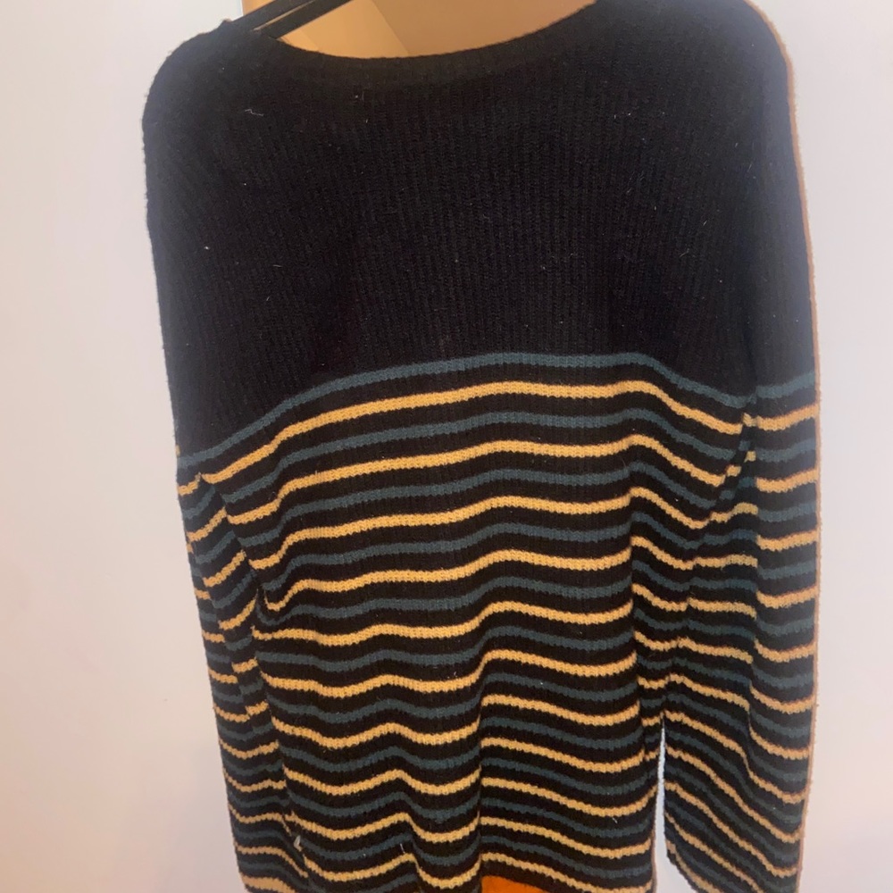 Cashmere sweater